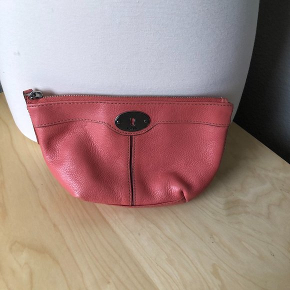 Fossil Peach Pink Leather Wristlet - Picture 2 of 8